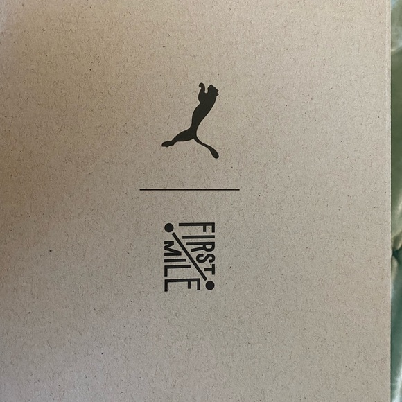 Puma jr size 6.5 - Picture 8 of 8